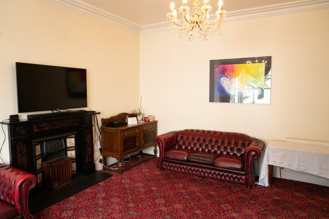 Llandudno Hostel Bagian luar foto